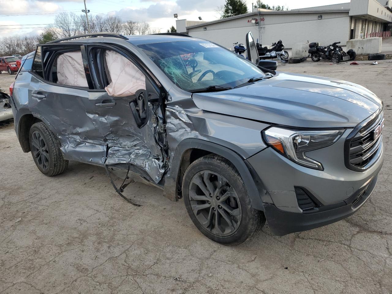2020 GMC Terrain - Image 4
