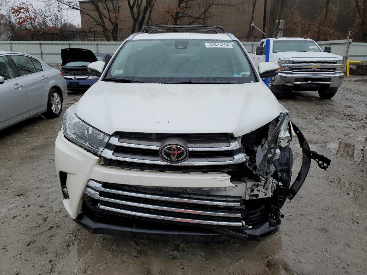 2018 Toyota Highlander - Image 5