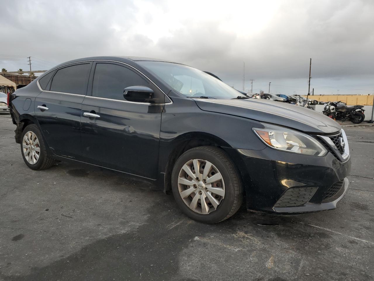 VIN 3N1AB7AP1JY304581 2018 NISSAN SENTRA no.4