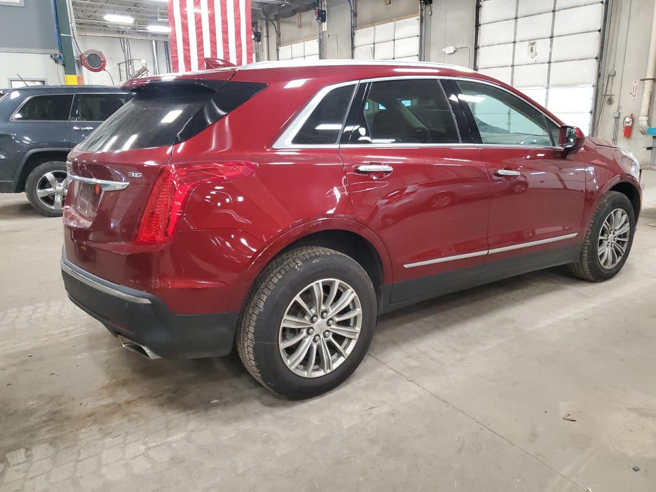 VIN 1GYKNDRS4HZ298804 2017 CADILLAC XT5 no.3