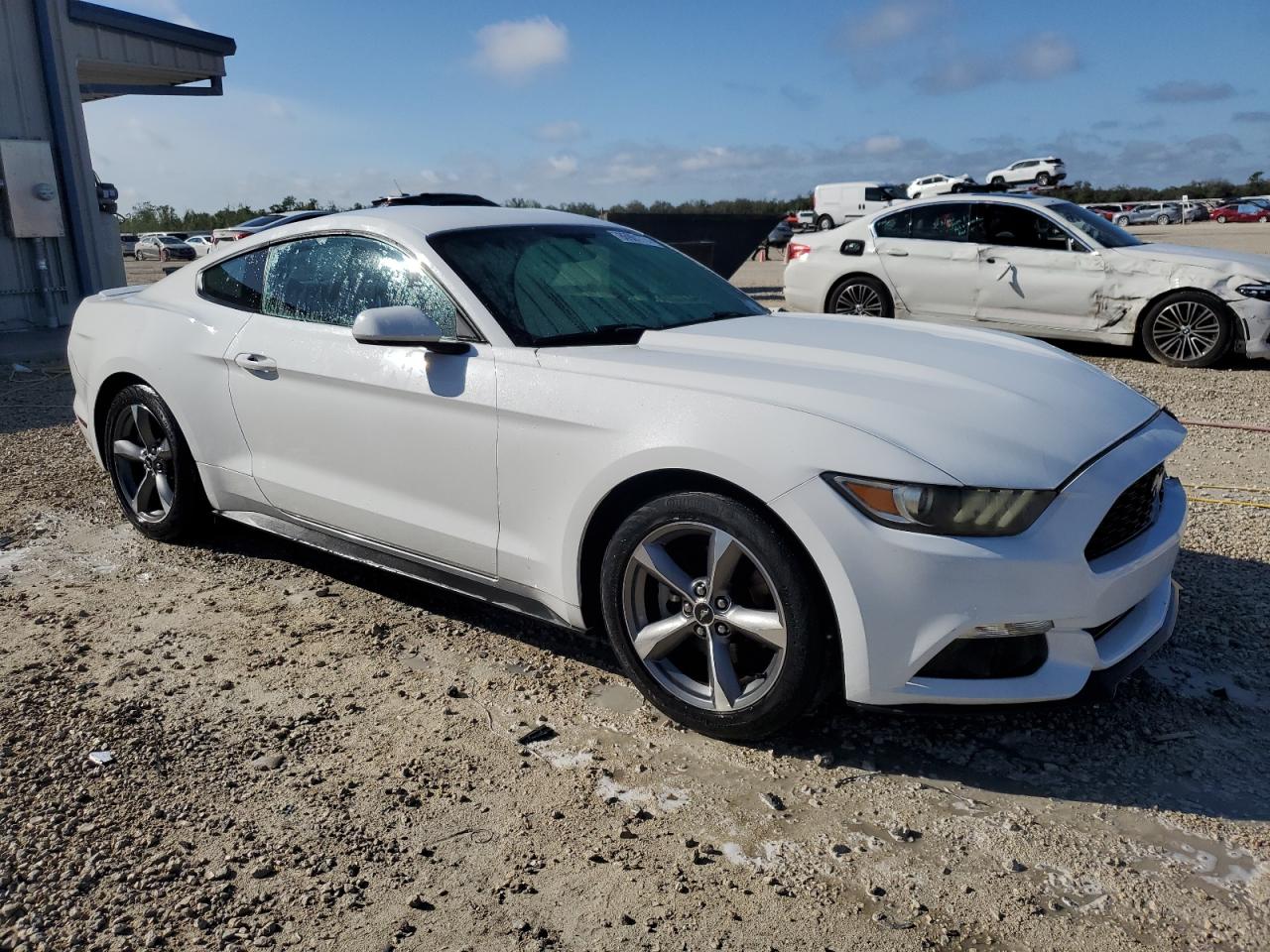 2015 Ford Mustang - Image 4