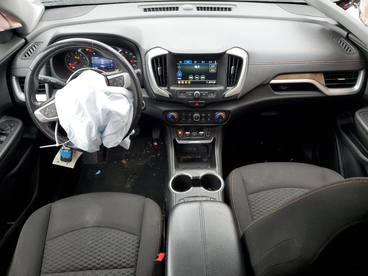 2019 GMC Terrain - Image 8