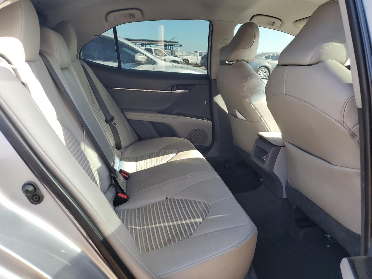 2020 Toyota Camry - Image 11