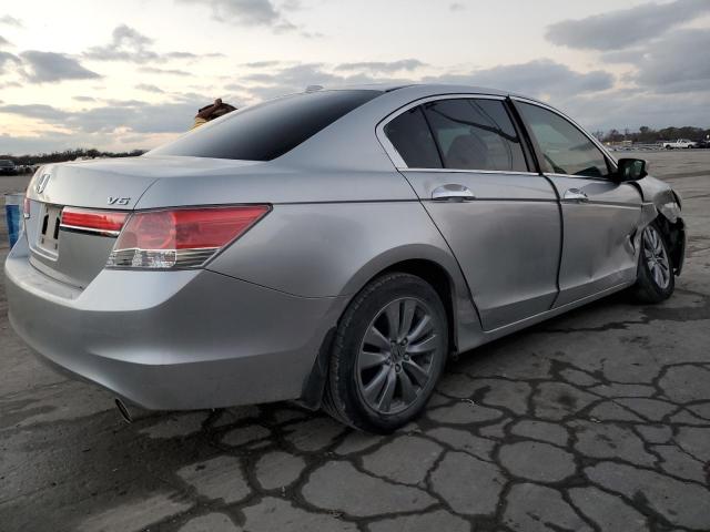 Седани HONDA ACCORD 2012 Сріблястий