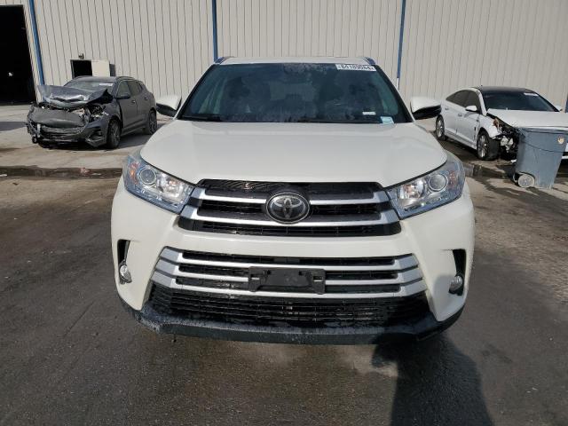  TOYOTA HIGHLANDER 2018 Белы