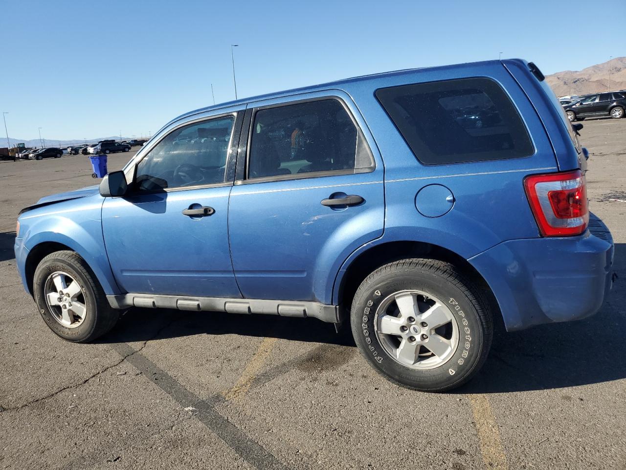 2009 Ford Escape - Image 2