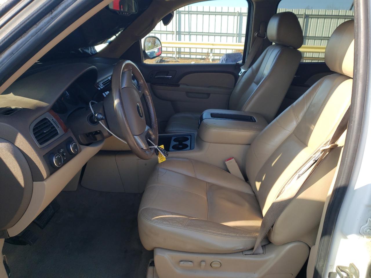 2011 Chevrolet Suburban K1500 Lt VIN: 1GNSKJE30BR228503 Lot: 85052854