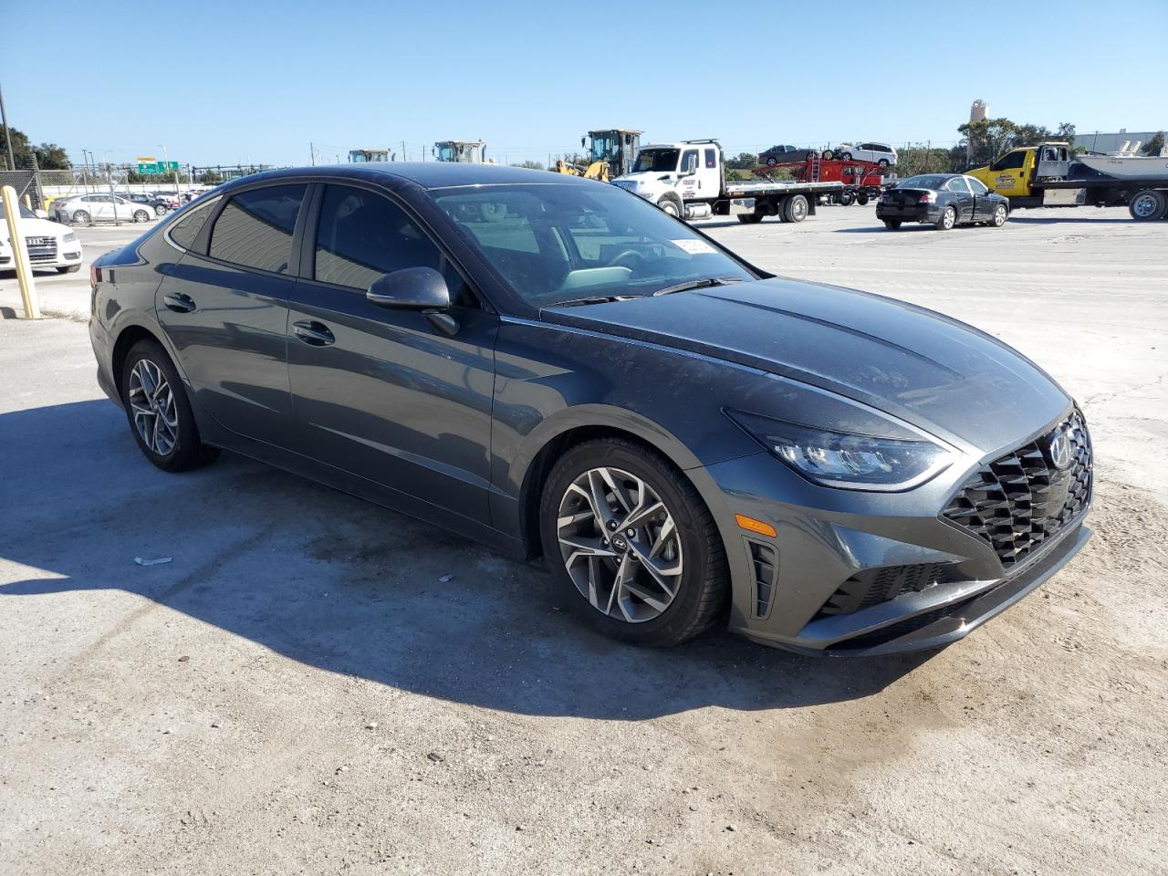 2022 Hyundai Sonata - Image 4
