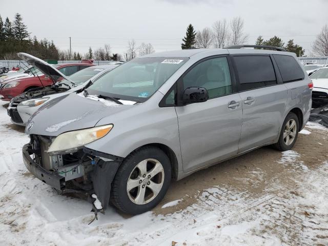 2011 TOYOTA SIENNA LE à vendre chez Copart ON - TORONTO