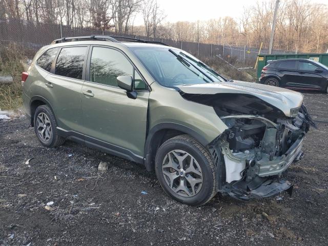  SUBARU FORESTER 2019 Green