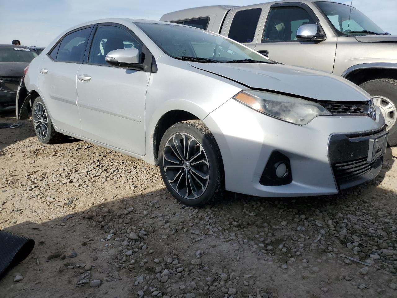 VIN 2T1BURHE3GC690456 2016 TOYOTA COROLLA no.4