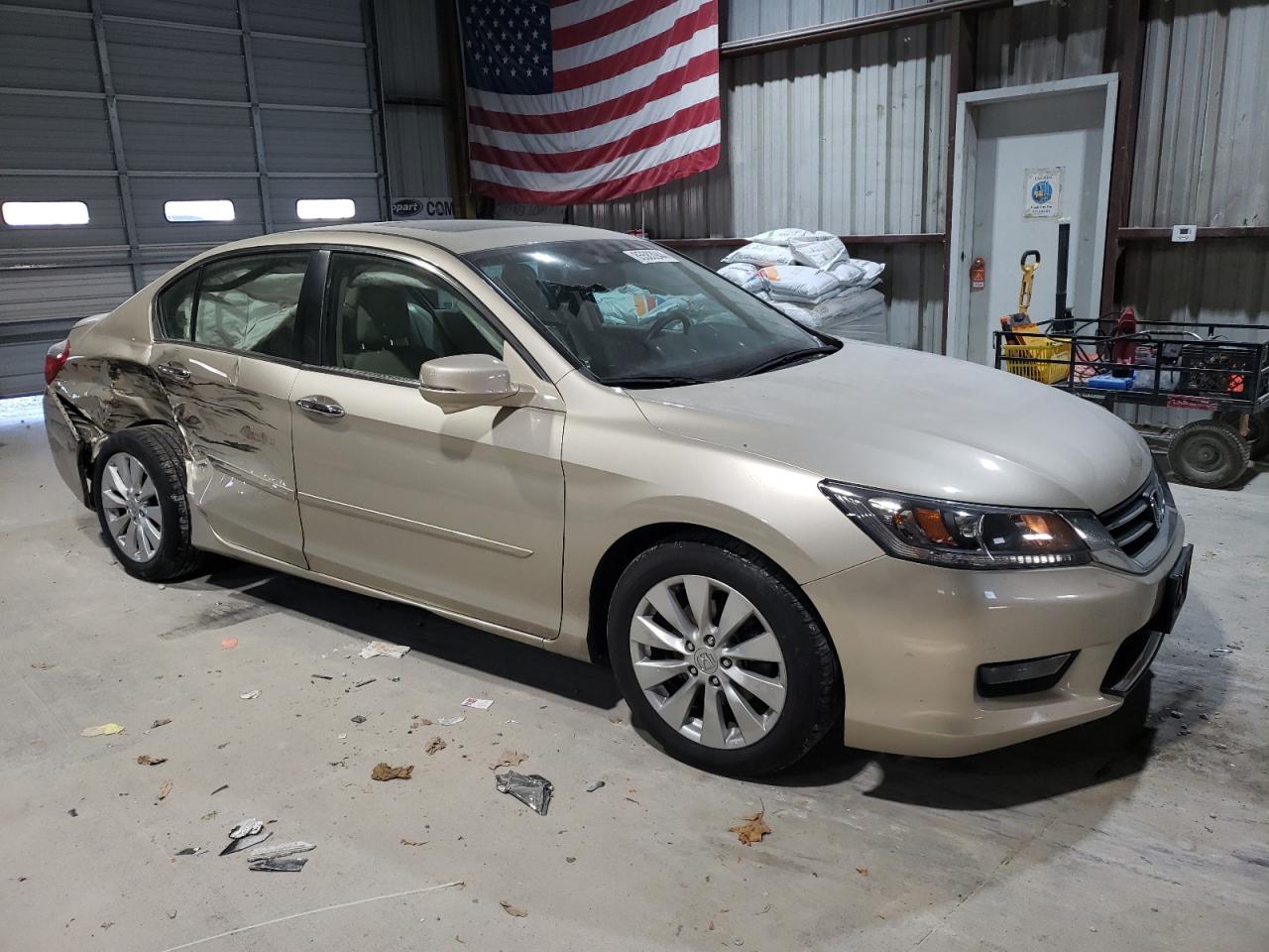 VIN 1HGCR2F87FA271511 2015 HONDA ACCORD no.4