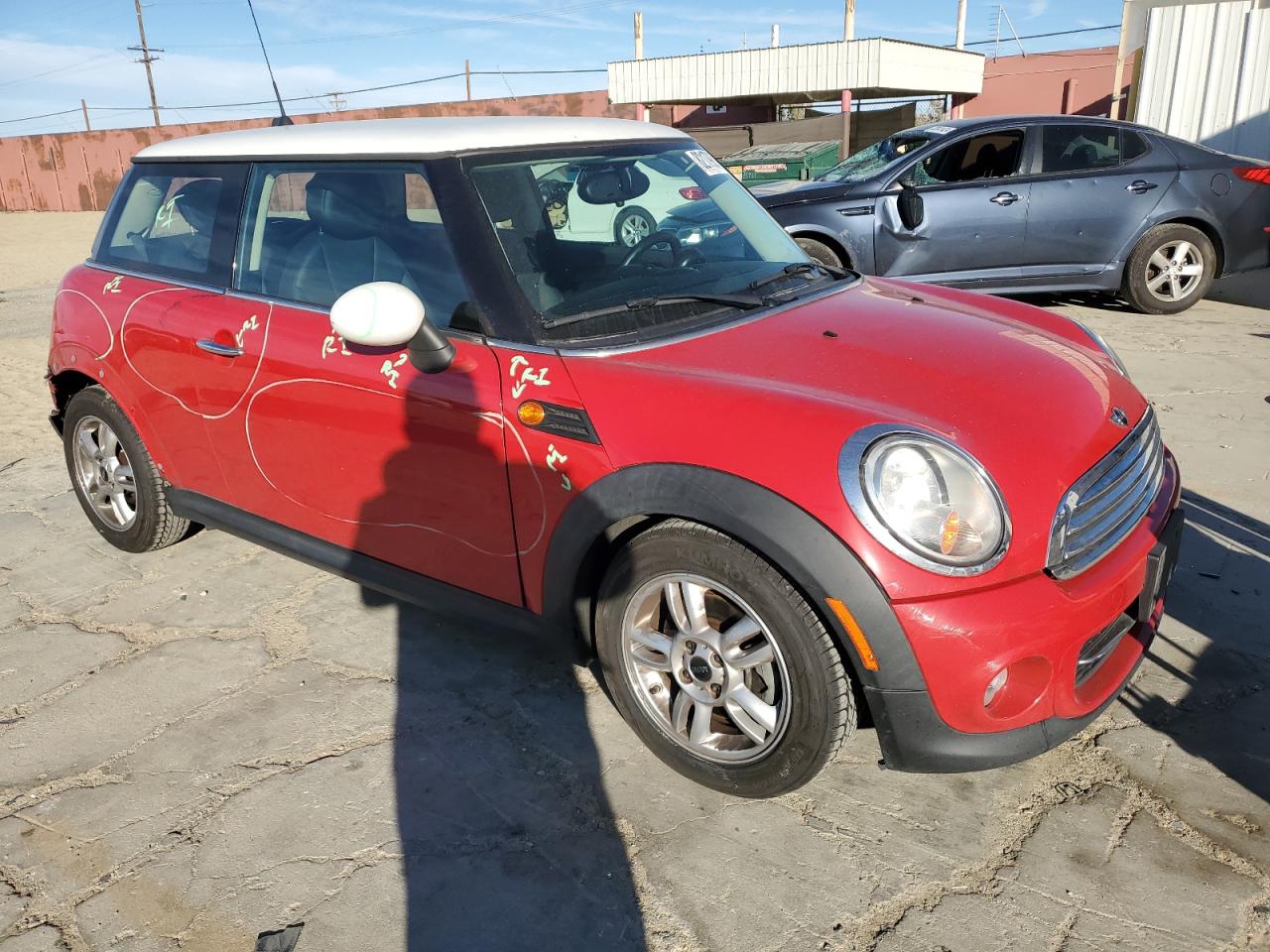 VIN WMWSU3C55DT684437 2013 MINI COOPER no.4