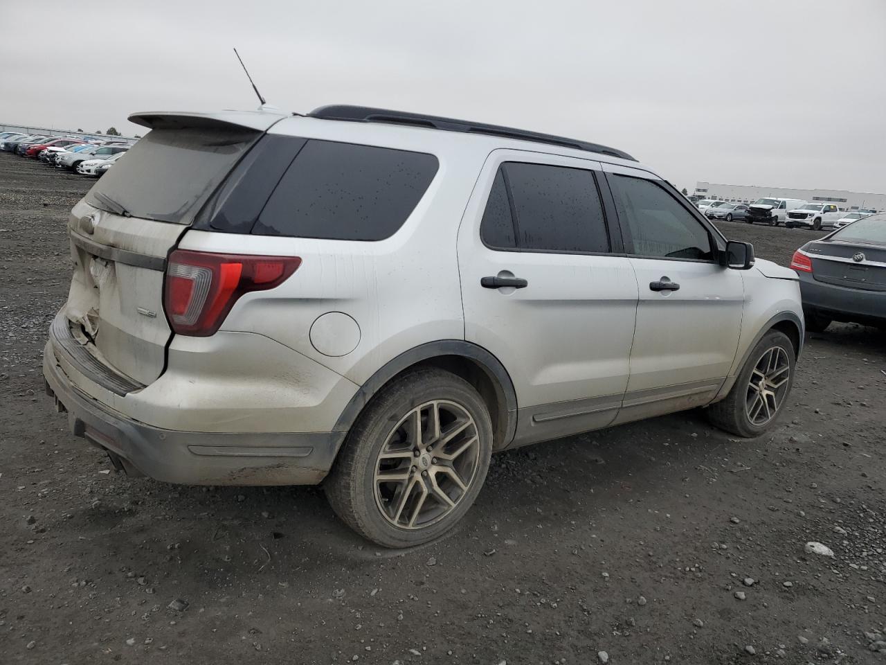 2018 Ford Explorer - Image 3