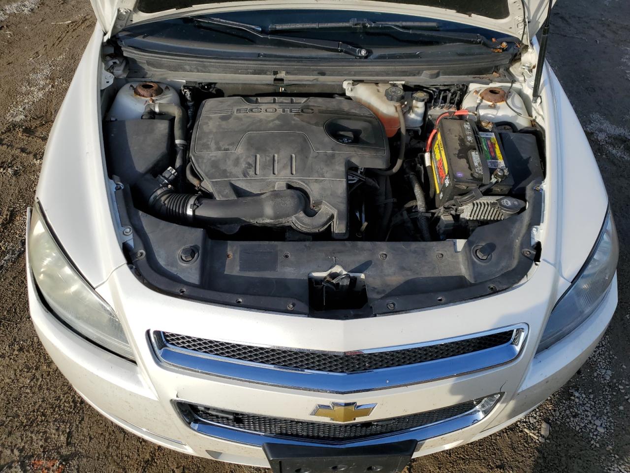 2010 Chevrolet Malibu - Image 12
