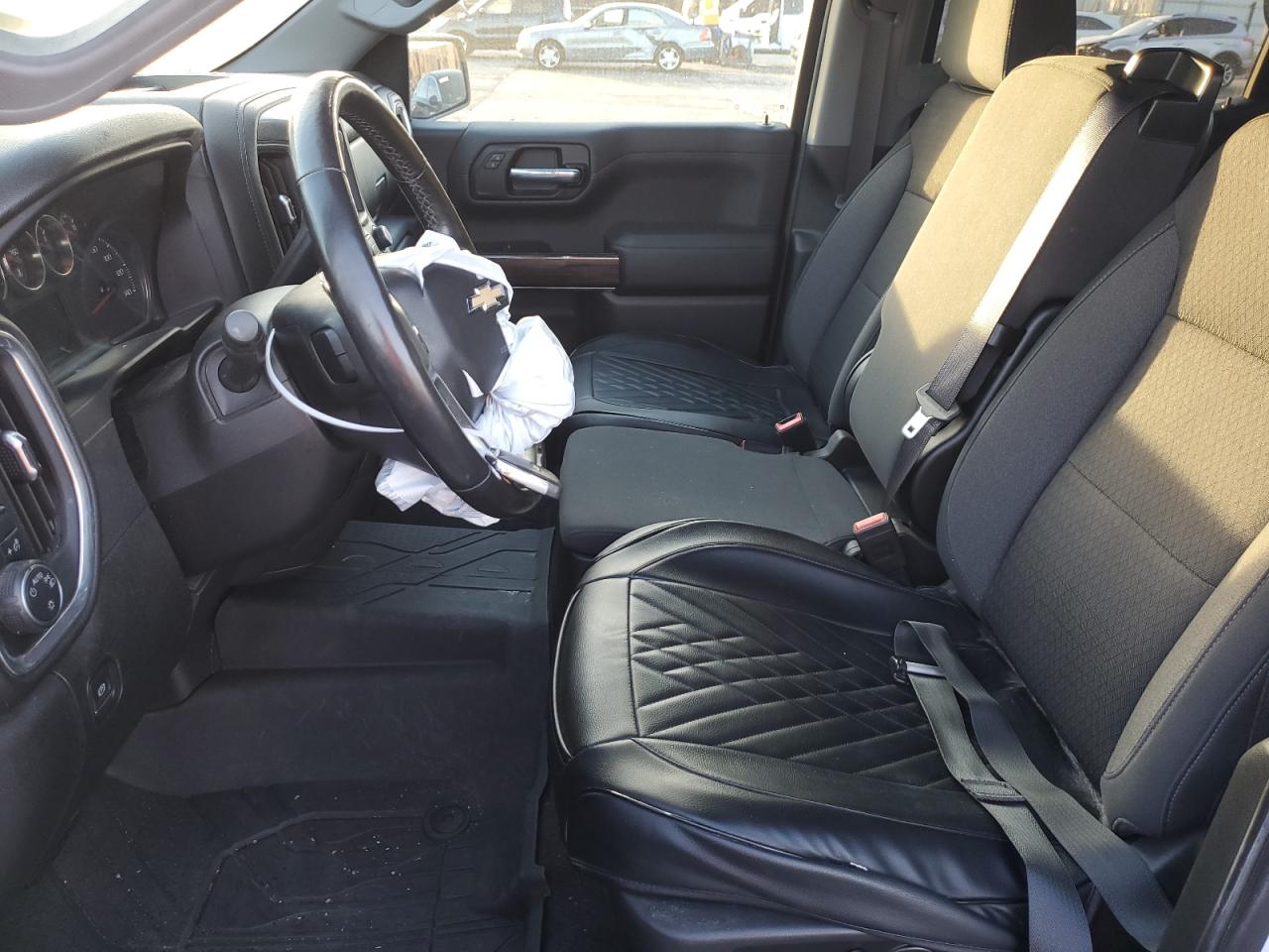 2020 Chevrolet Silverado - Image 7