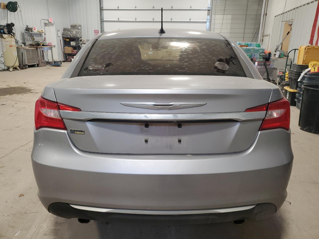 2013 Chrysler 200 - Image 6