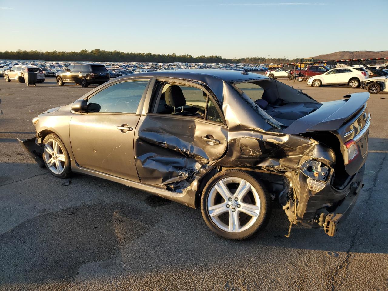 VIN 2T1BU4EE9DC045054 2013 TOYOTA COROLLA no.2