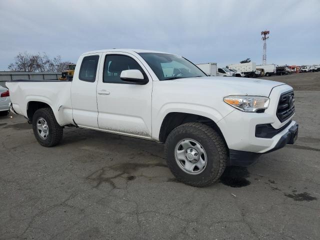  TOYOTA TACOMA 2018 Biały