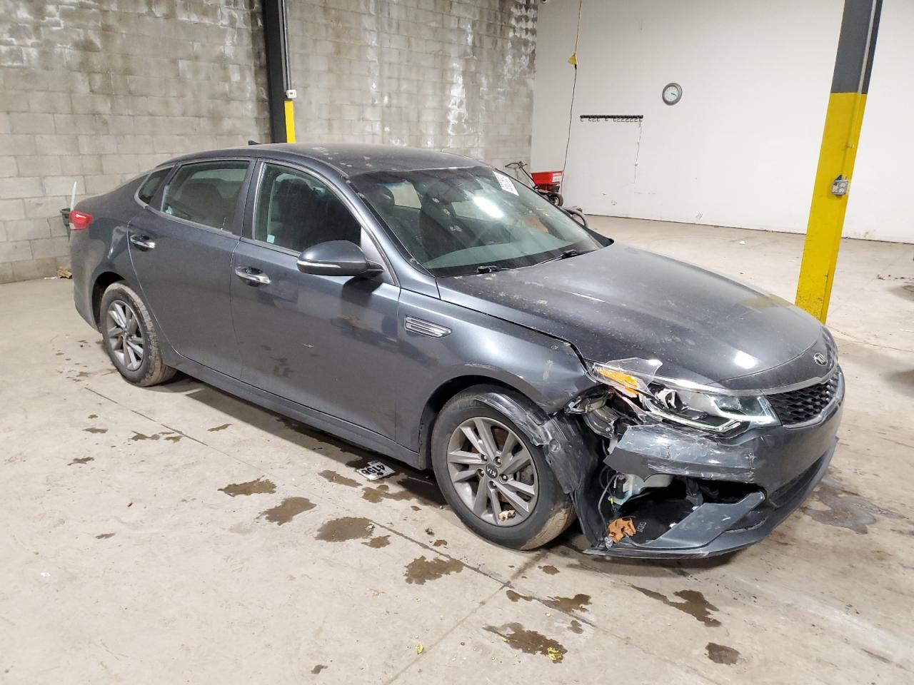 2020 Kia Optima - Image 4