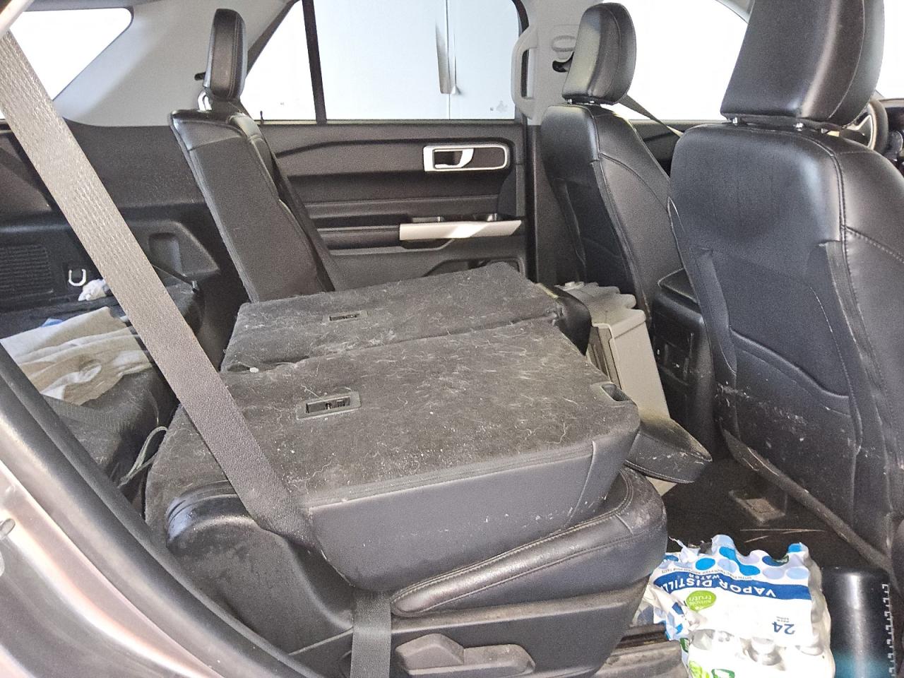 2023 Ford Explorer - Image 10