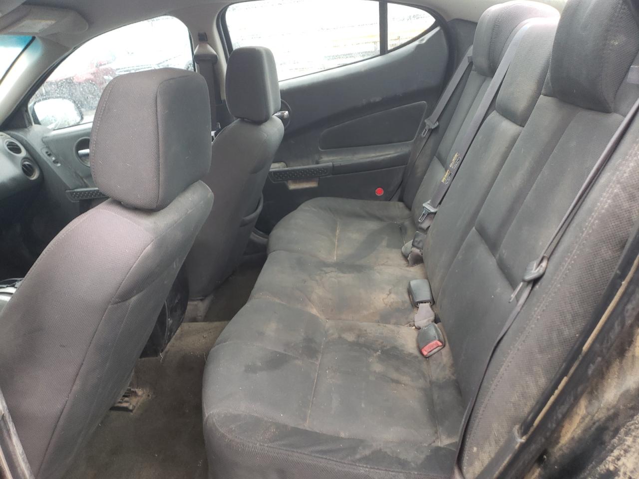 2004 Pontiac Grand Prix - Image 10