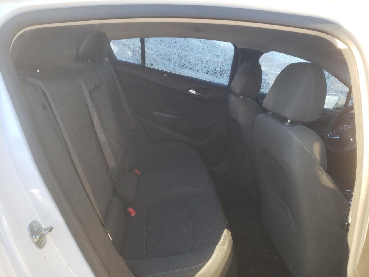 2017 Chevrolet Cruze - Image 10