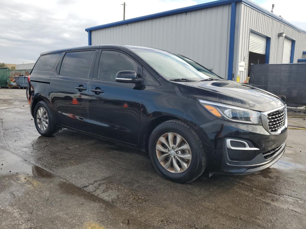 VIN KNDMA5C18K6549672 2019 KIA SEDONA no.4