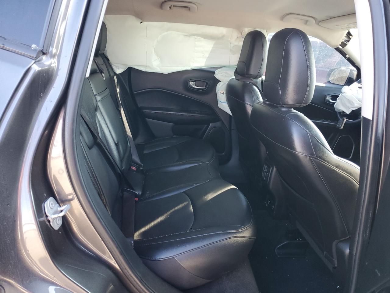 2019 Jeep Compass Limited VIN: 3C4NJCCB4KT772606 Lot: 83426424