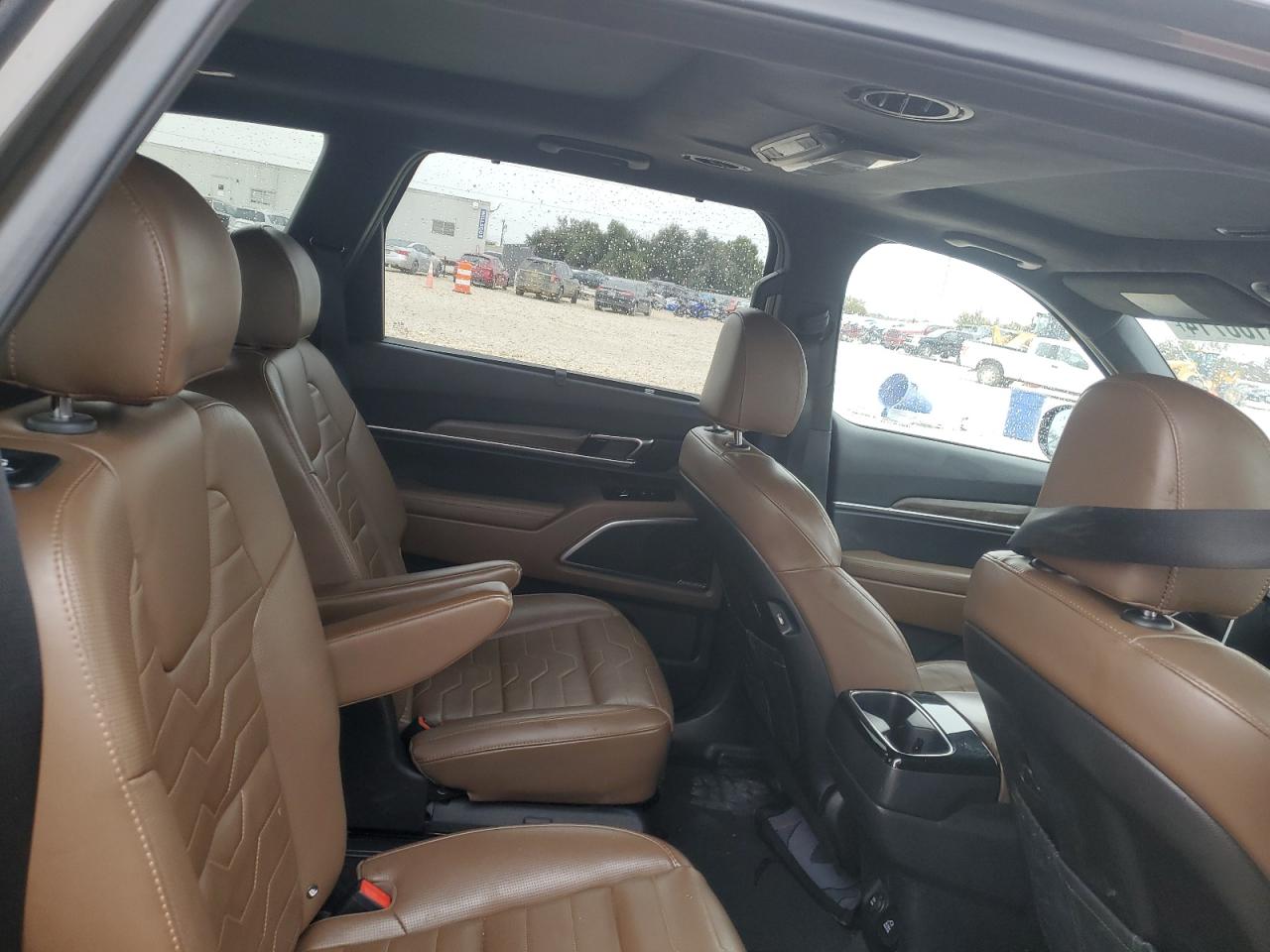2020 Kia Telluride - Image 11