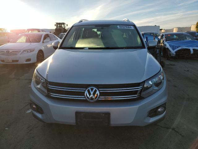  VOLKSWAGEN TIGUAN 2013 Серебристый