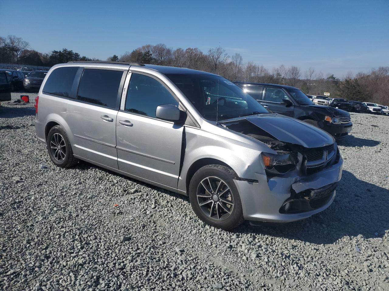 2017 Dodge Caravan - Image 4