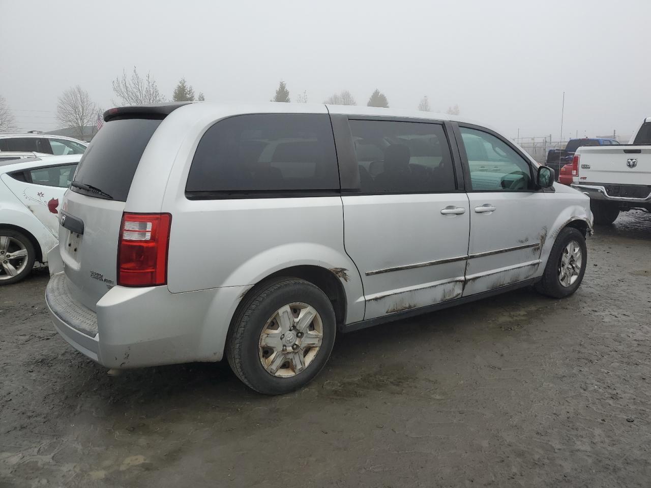 2009 Dodge Caravan - Image 3