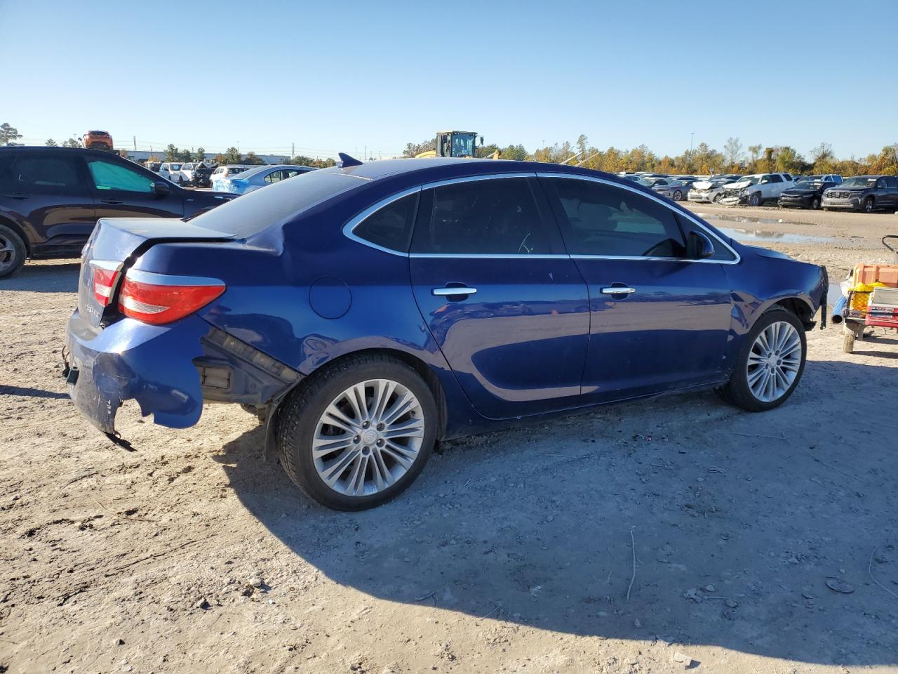 2014 Buick Verano - Image 3