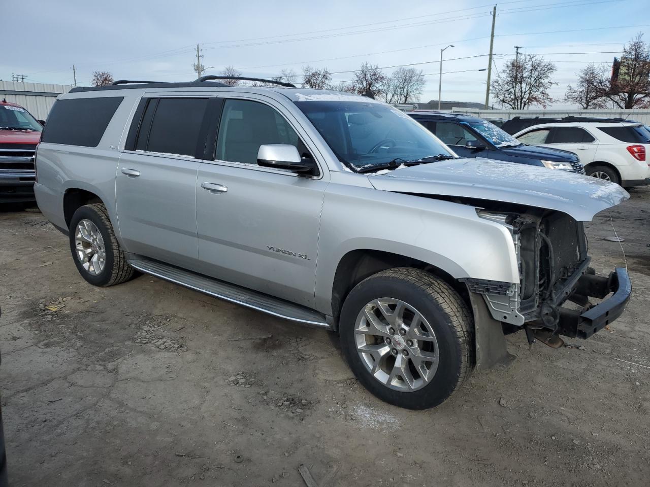 2015 GMC Yukon - Image 4
