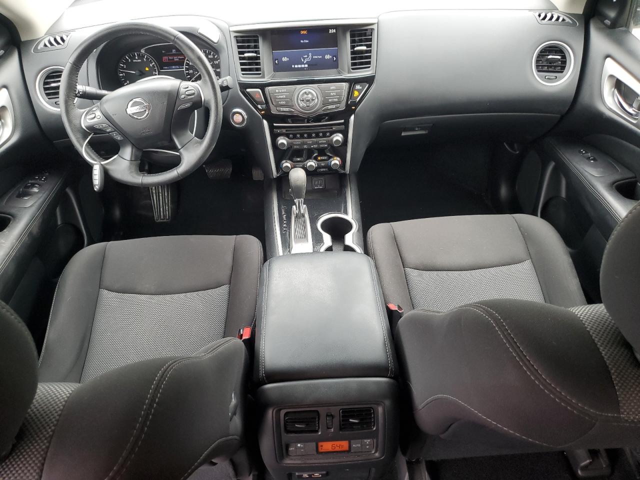 2020 Nissan Pathfinder - Image 8