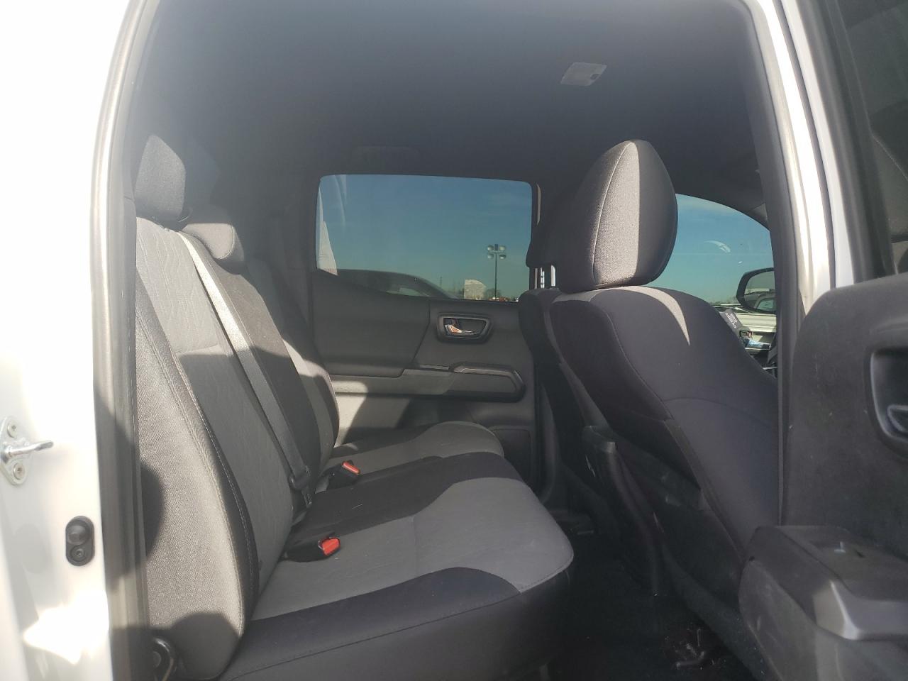 2021 Toyota Tacoma - Image 10