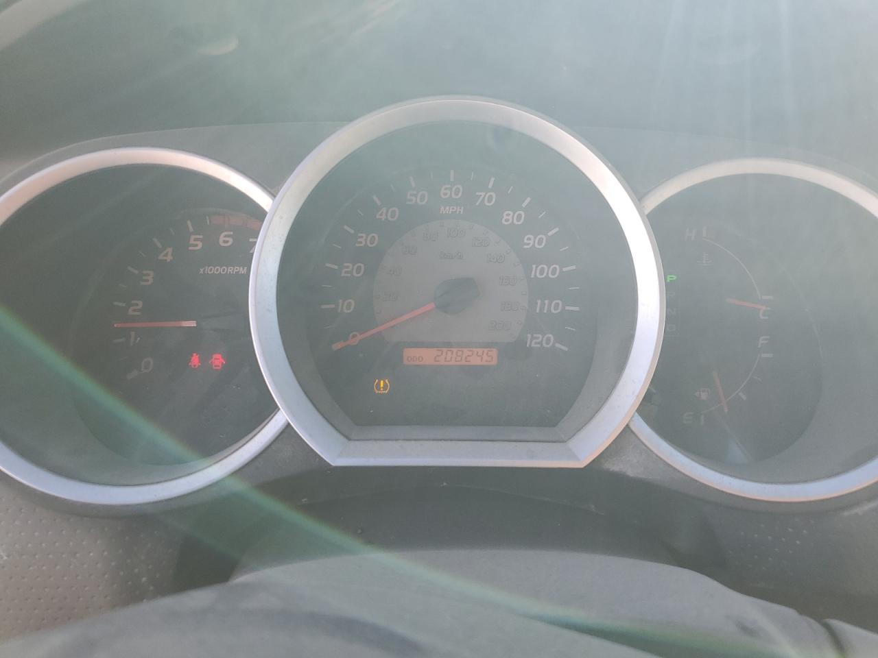 2006 Toyota Tacoma - Image 9