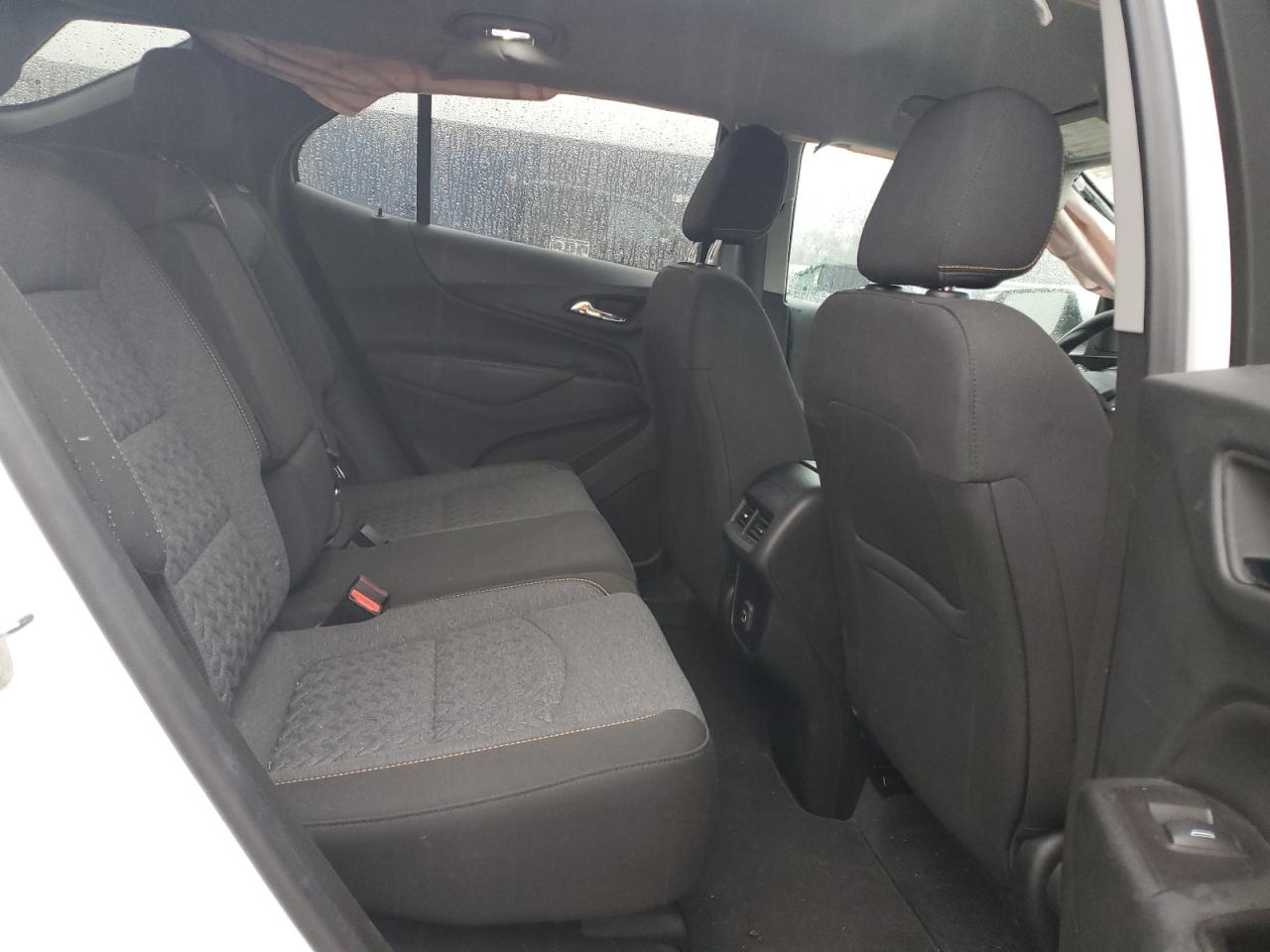 2022 Chevrolet Equinox - Image 11