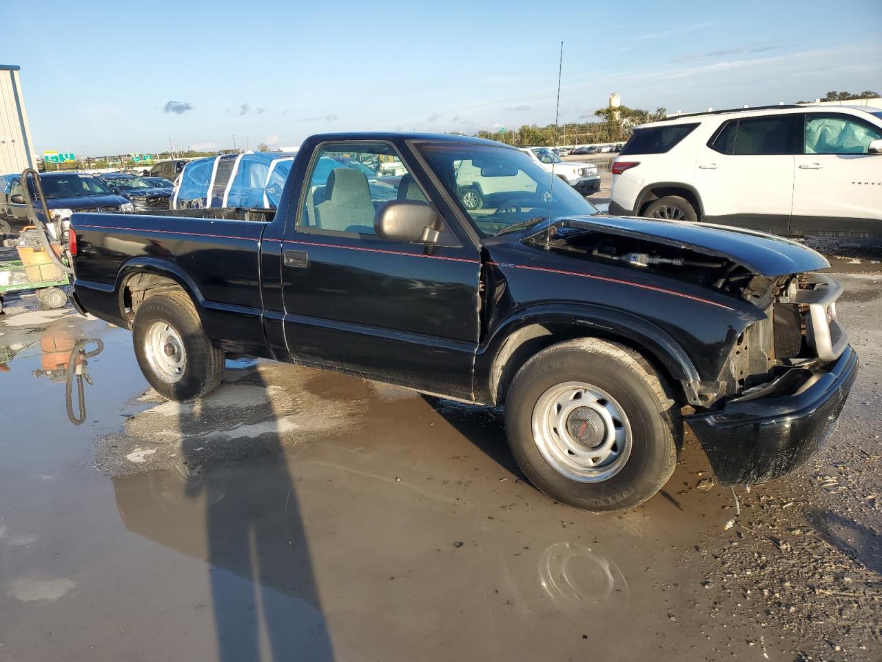 2000 GMC Sonoma - Image 4
