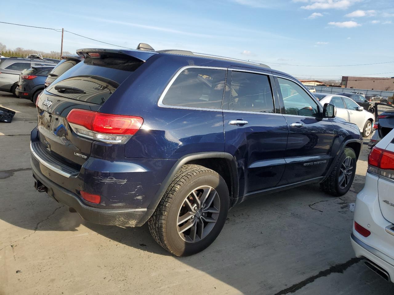 2017 Jeep Grand Cherokee - Image 3