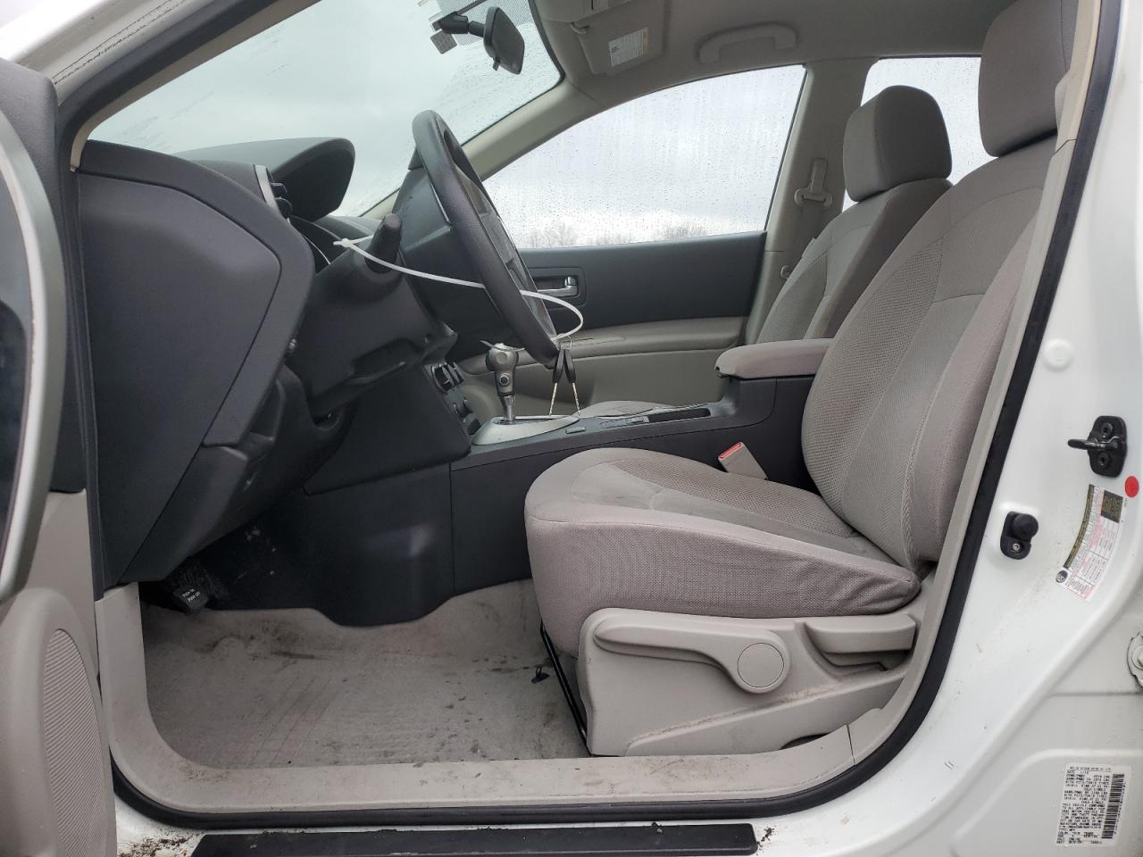 2014 Nissan Rogue - Image 7