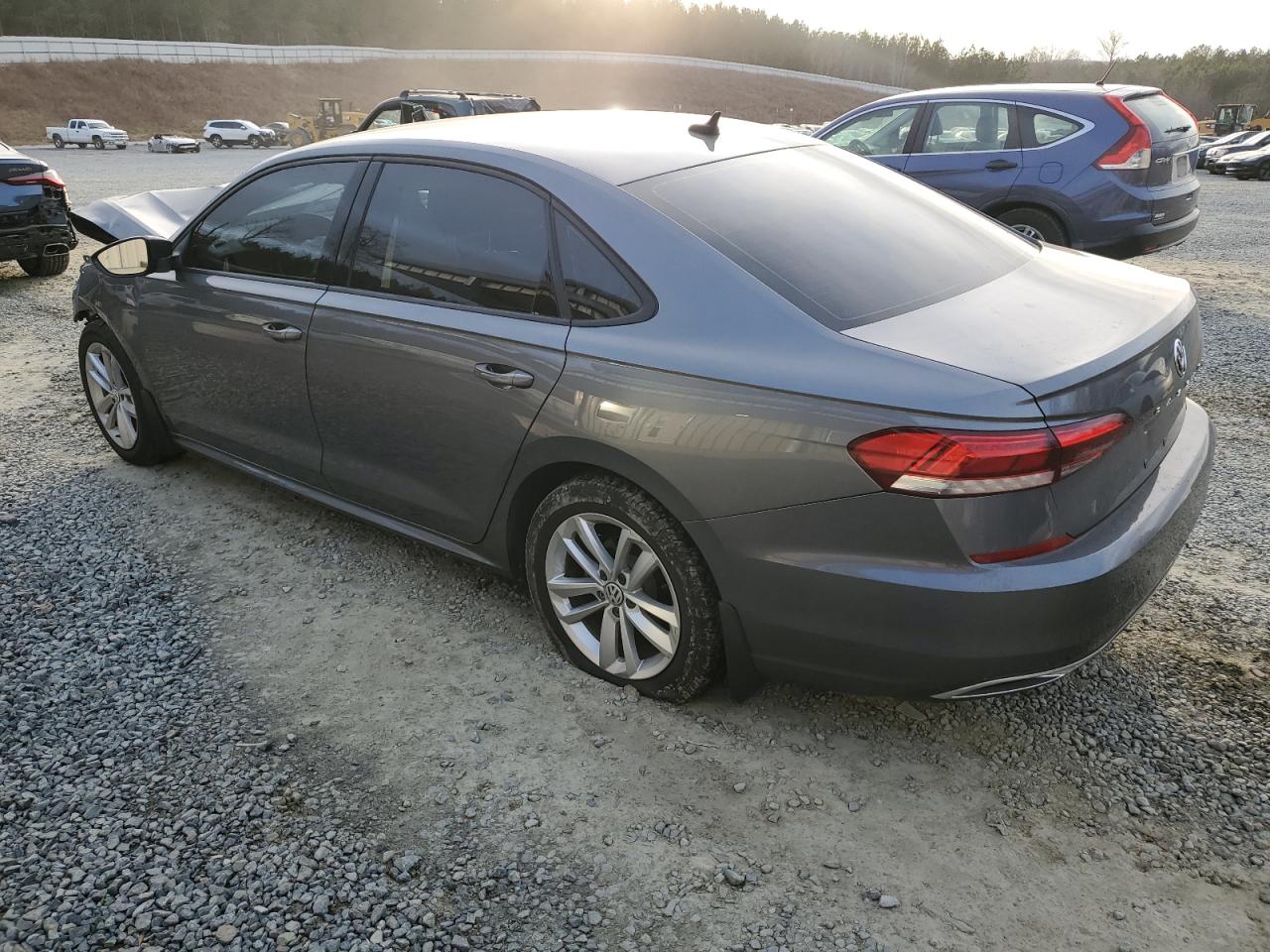 2020 Volkswagen Passat - Image 2