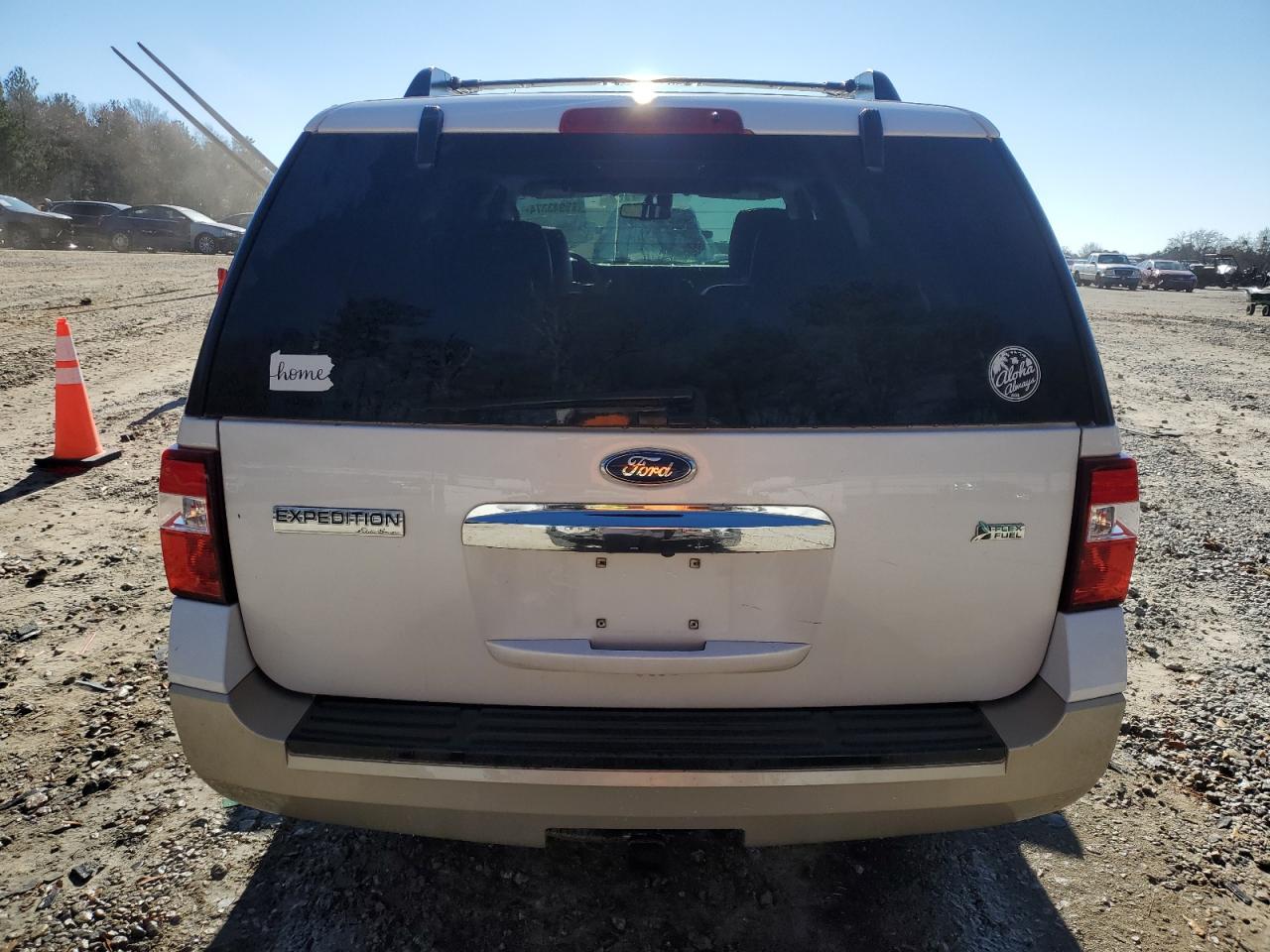 2010 Ford Expedition - Image 6