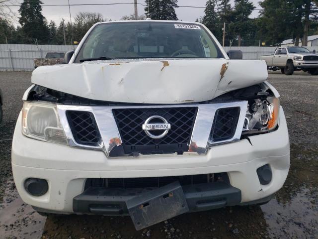 Pickups NISSAN FRONTIER 2014 Biały