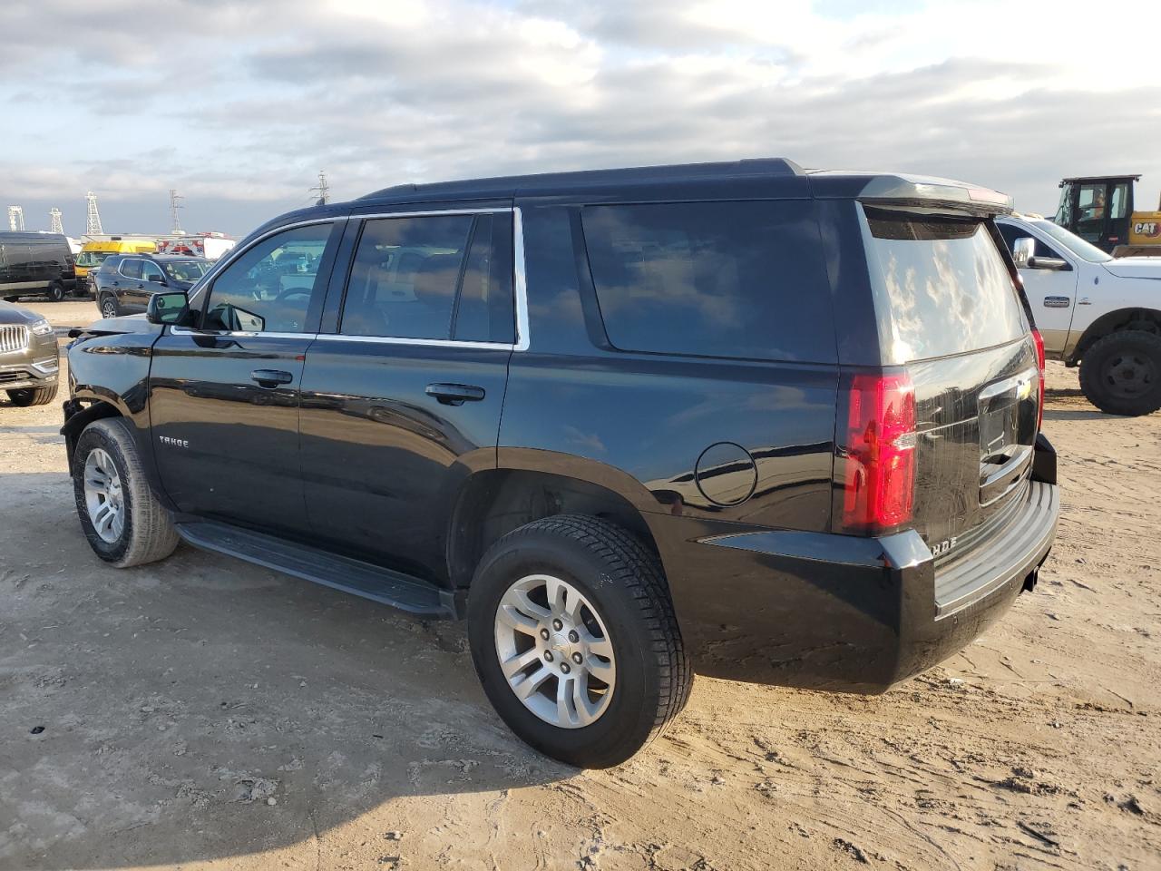 2019 Chevrolet Tahoe - Image 2