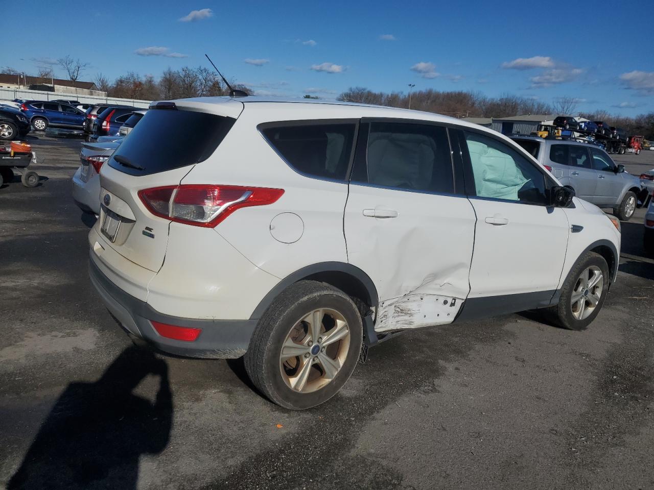 VIN 1FMCU9GX6EUD69658 2014 FORD ESCAPE no.3