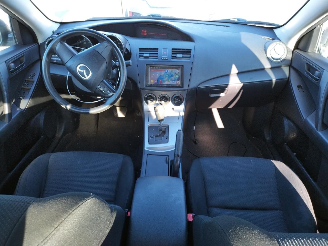 2010 Mazda 3 - Image 8