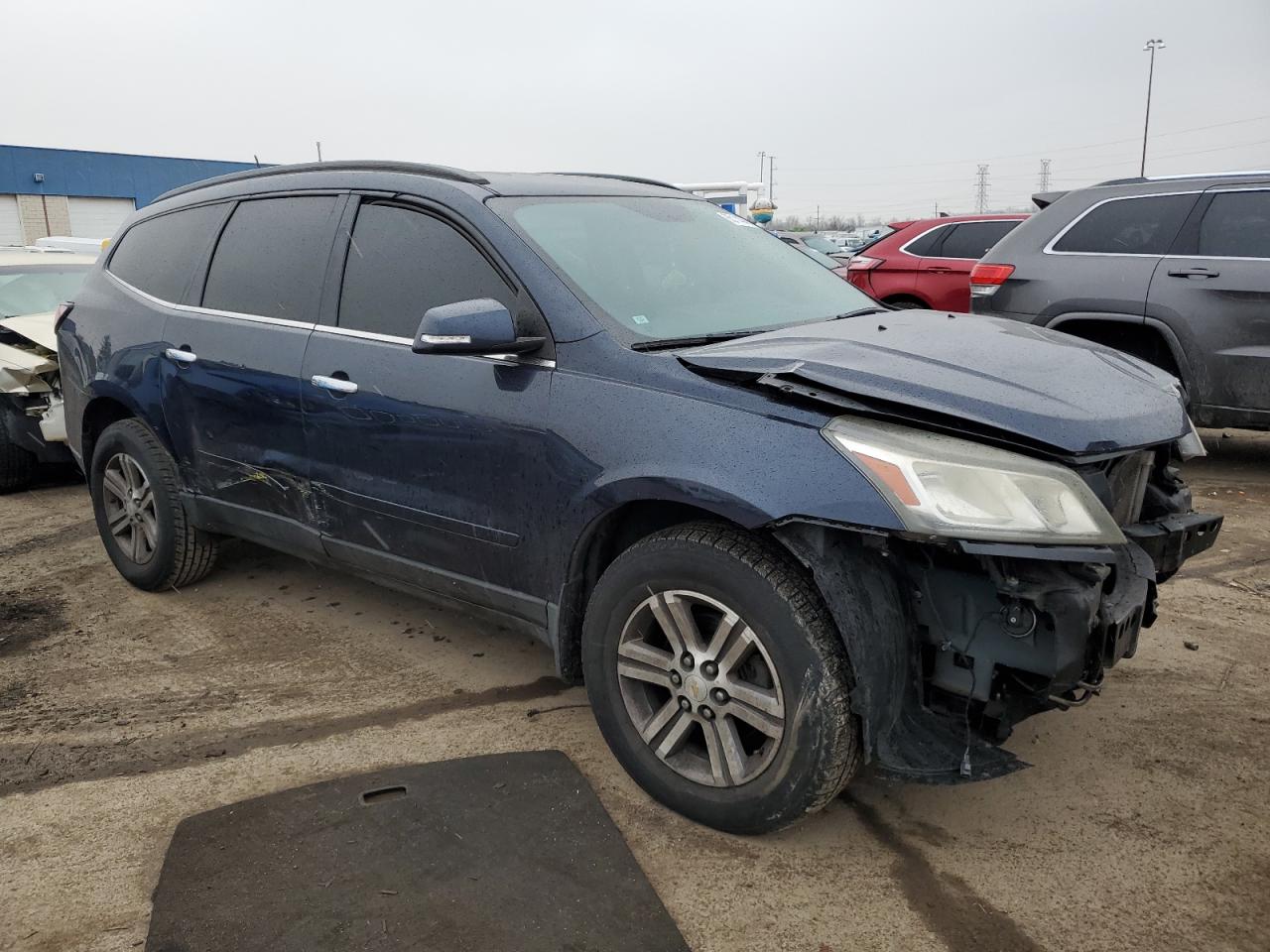 VIN 1GNKRHKD0FJ155591 2015 CHEVROLET TRAVERSE no.4