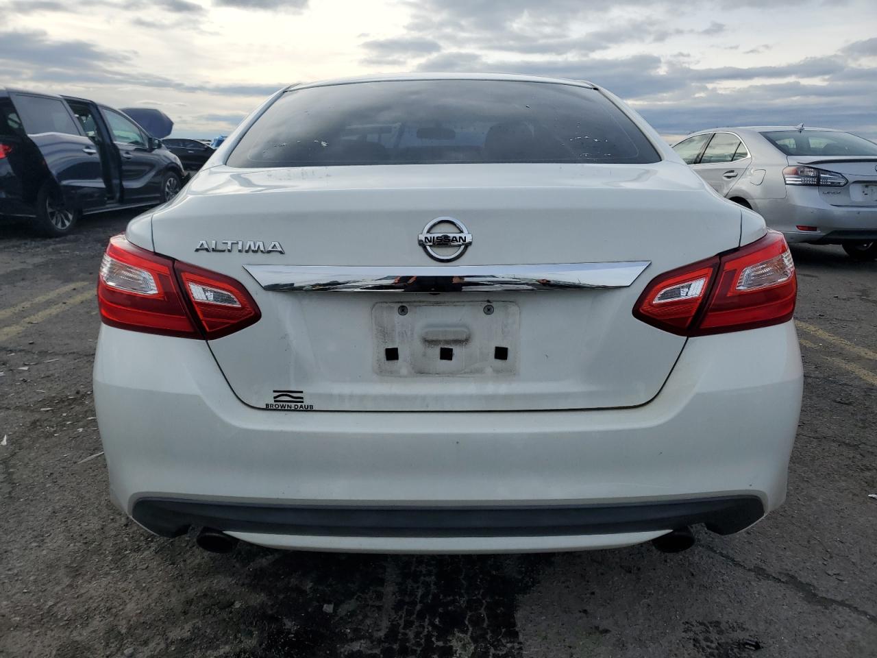 VIN 1N4AL3APXGN337142 2016 NISSAN ALTIMA no.6